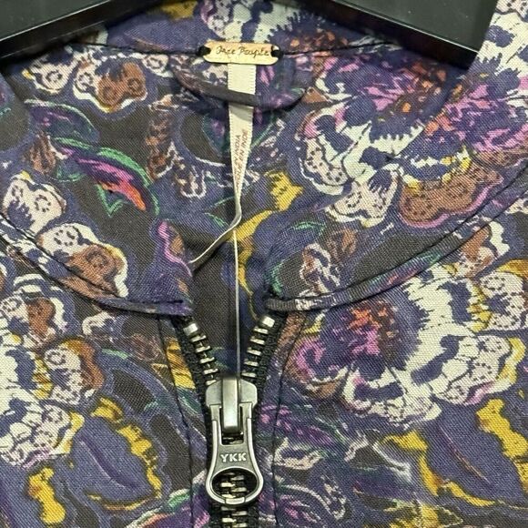 FREE PEOPLE FLORAL PRINTED Soft Bomber JACKET NWT Size XS LINED - Picture 4 of 5